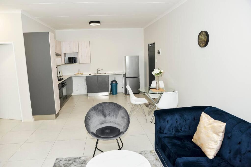 The Ellipse Palazzo Apartment Midrand Buitenkant foto